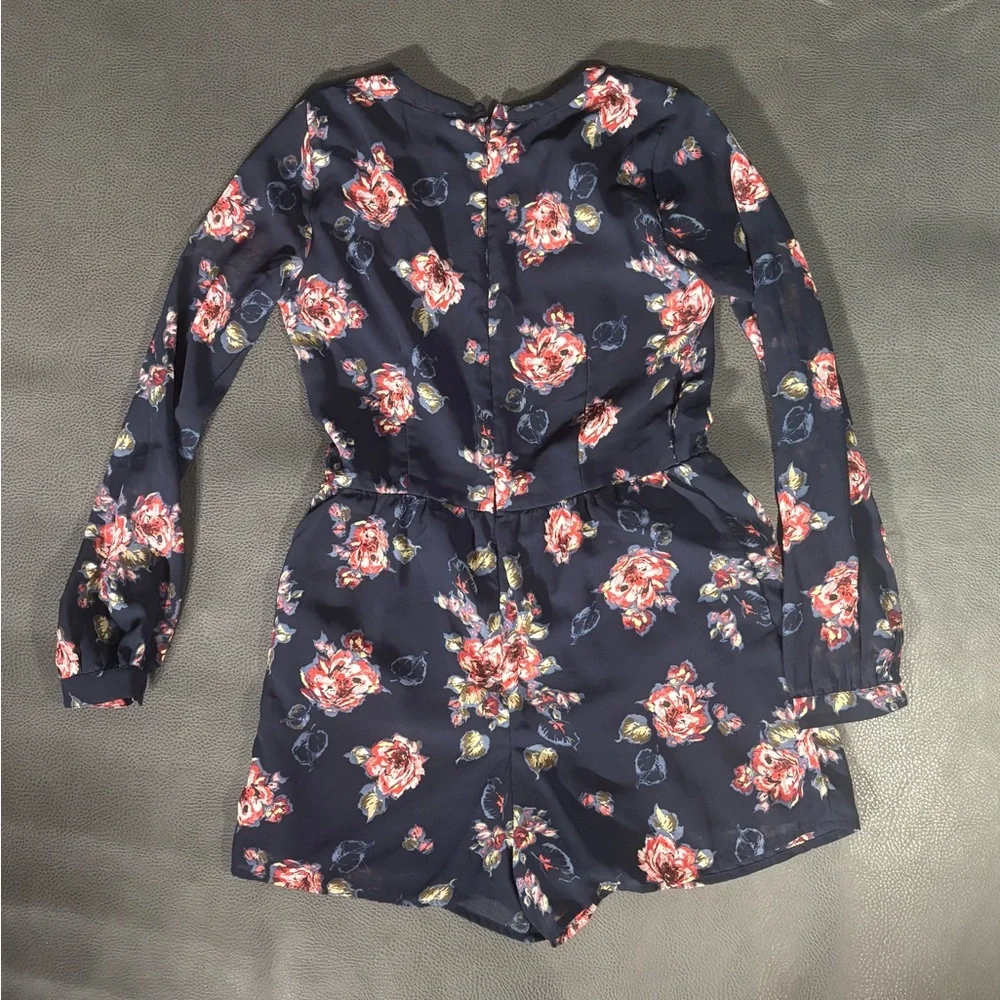 Abercrombie & Fitch Women’s Floral Long‑Sleeve Romper – Size 2 – Navy